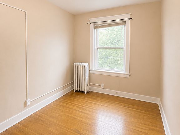 5th image of 519 W 5th Ave #D