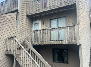 Madison Heights, Bridgeport, CT 06606