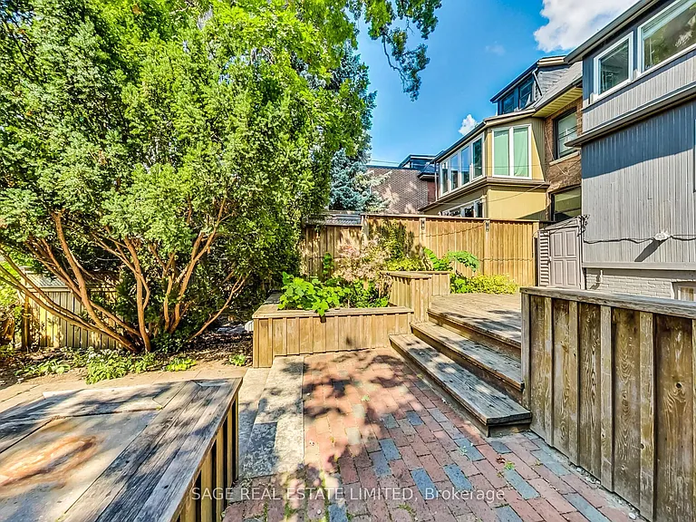 46 Alberta Ave — Photo 48