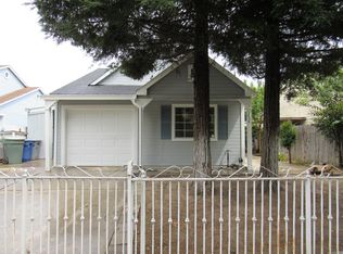 1050 Mount Vernon St, Merced, CA 95341