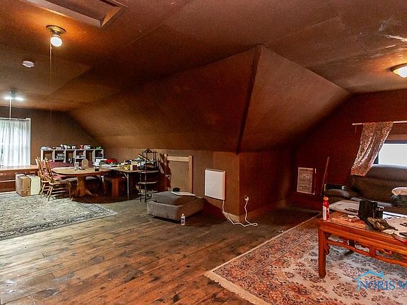2nd image of 2228 Scottwood Ave