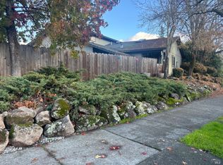 1830 Mission Blvd, Santa Rosa, CA 95409