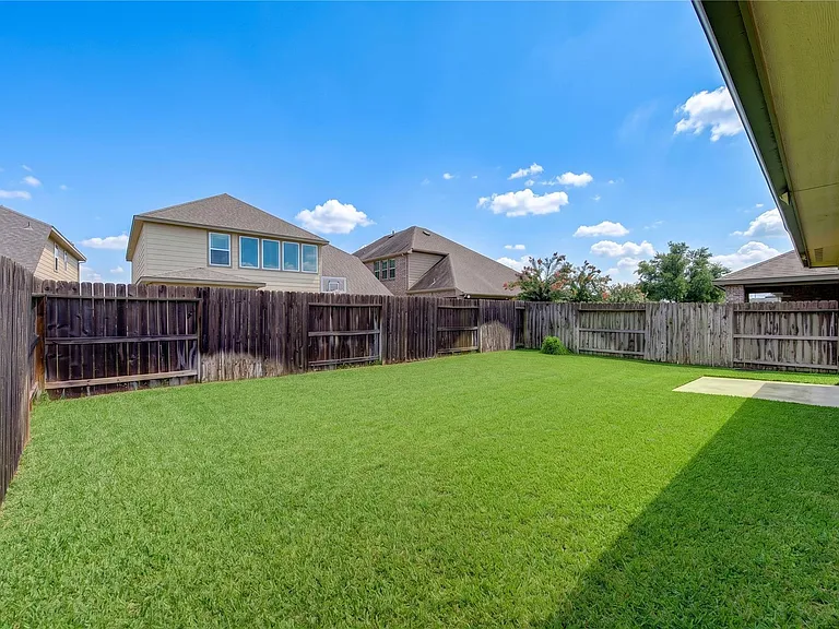 11426 Harmony Summit Trce — Photo 38
