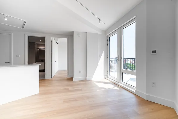 Rented by Key City Capital Inc | media 5