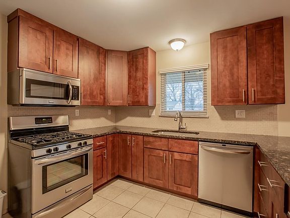 2nd image of 8908 Iroquois Dr