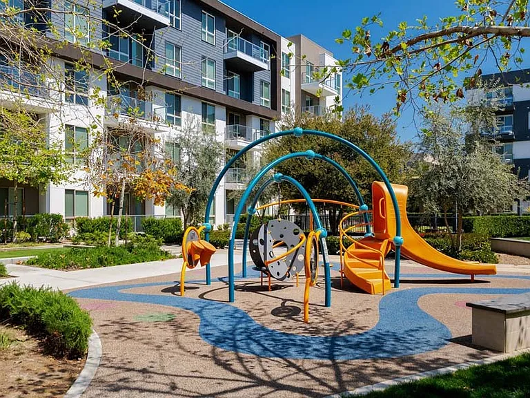 Vora Mission Valley — Photo 15