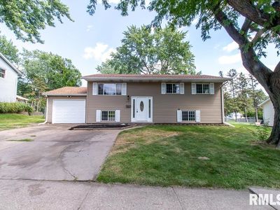 4521 Harrison St, Davenport, IA, 52806