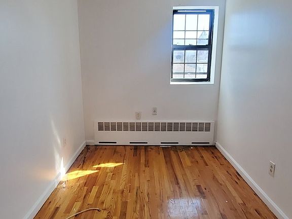 3rd image of 1548 Fulton St #3R