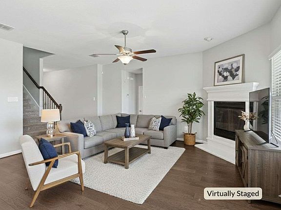 2nd image of 112 Garner Ct