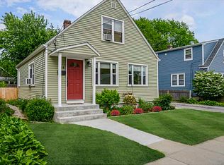 194 Crescent Ave, Cranston, RI 02910