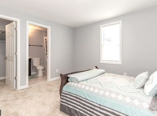 7 Robinson Ave, Dundalk, MD 21222