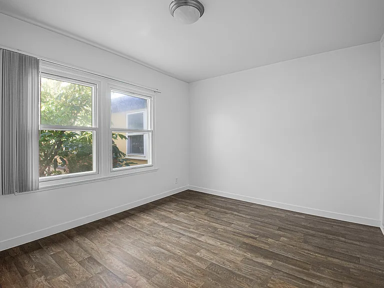 8811.5 Belford Ave #8811.5 — Photo 7