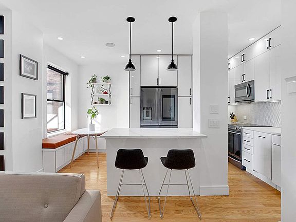2nd image of 175 W 93rd St APT 17H