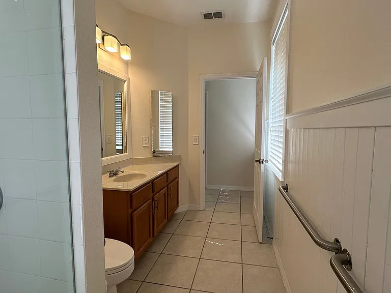 1653 Cherry Ridge Dr — Photo 12
