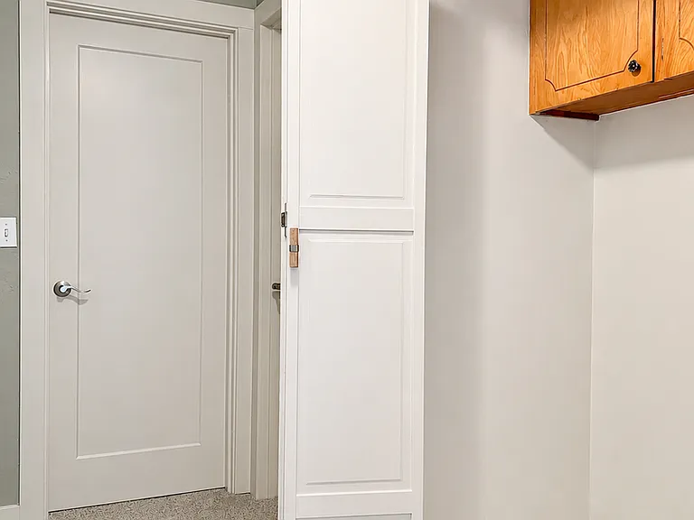 441 Columbia St — Photo 16