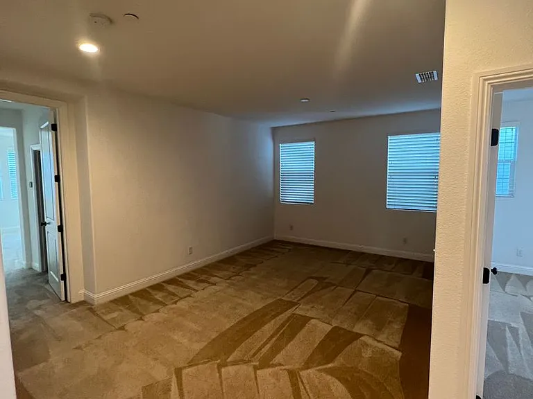 1512 Peony Ln — Photo 16