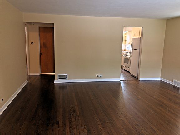 2nd image of 205 S Elmwood Ave