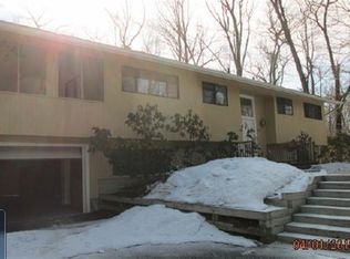 61 Thorson Rd, Oxford, CT 06478