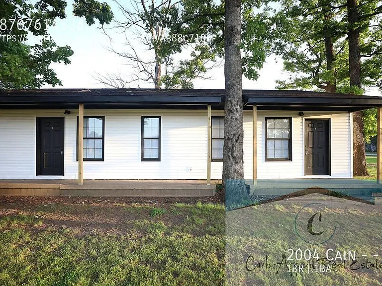 2004 Cain St #A — Photo 1
