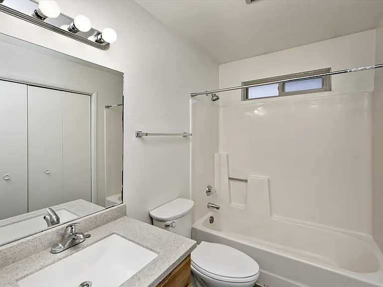 425 S Alarcon St #3 — Photo 6