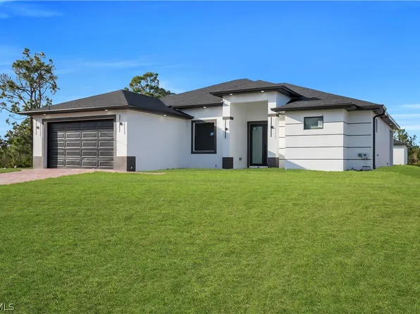 3006 41st St W, Lehigh Acres, FL 33971