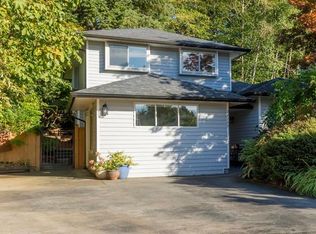 22169 River Bnd, Maple Ridge, BC V2X9C1
