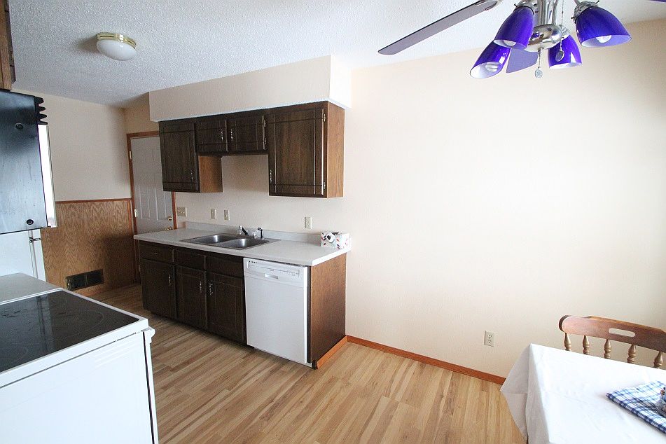 1st image of 1515 8th St N