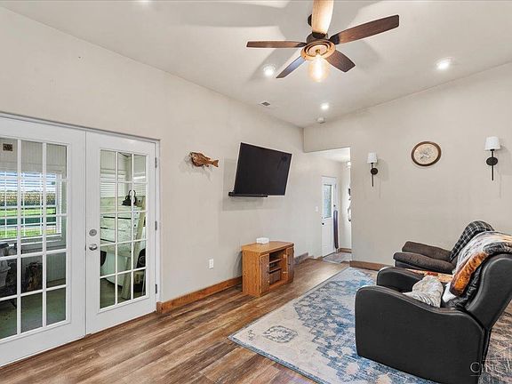 5th image of 5513 New Vienna Rd