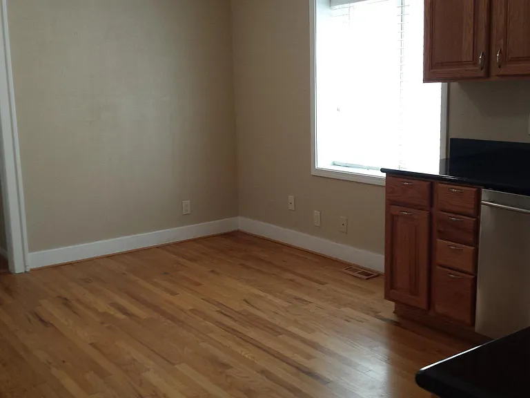 430 N Washington Ave #C — Photo 7