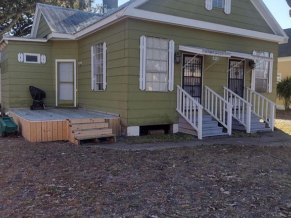 Front of House Right side unit