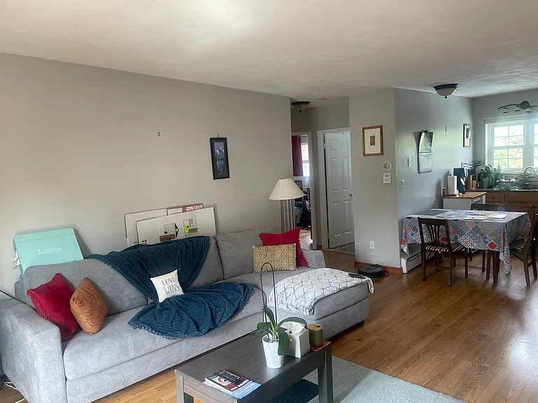 4 Robinwood Ave #7 — Photo 5
