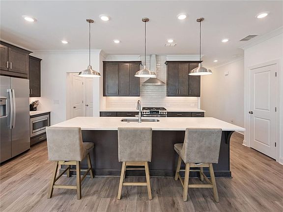 4th image of 5111 Riden Way