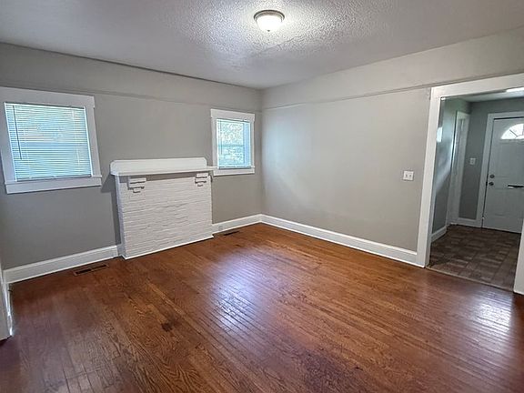 5th image of 930 Atlantic Ave