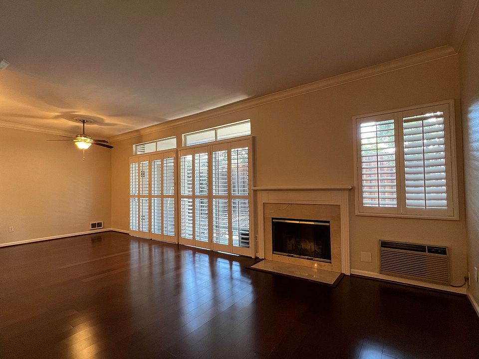 1st image of 2968 Moorpark Ave APT 13