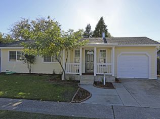 3312 Ravenwood Ln, Anderson, CA 96007