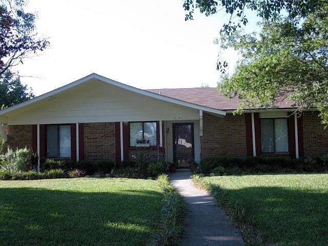 1st image of 2937 Carnaby Ln
