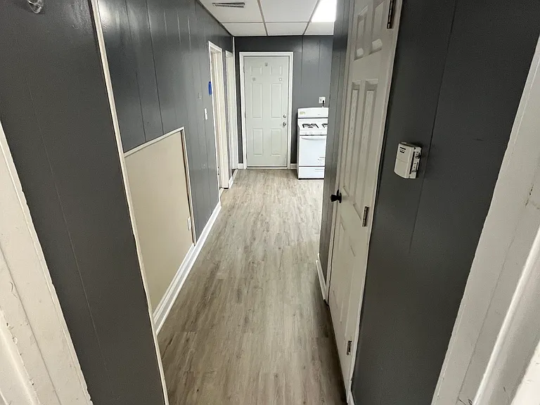 4021 Main St #2 — Photo 5