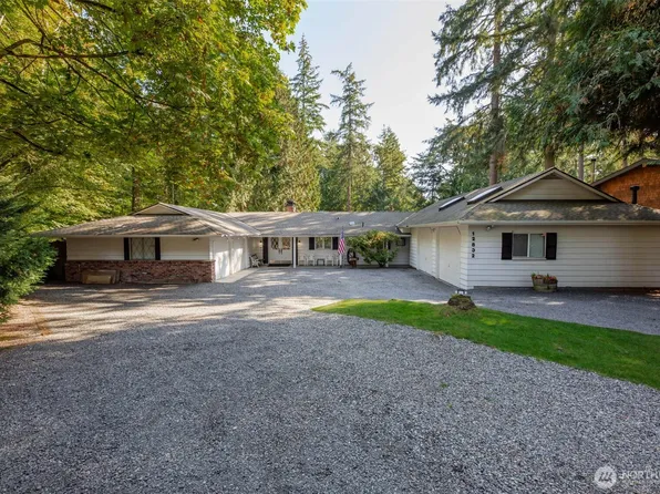 12832 Holiday Drive NE, Kirkland, WA 98034