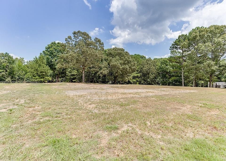 1st image of 5775 Kennedy Rd #9