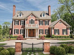 82 High Ridge Ave, Ridgefield, CT 06877