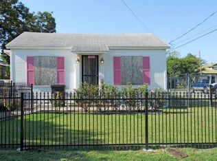 1502 Burleson St, San Antonio, TX 78202