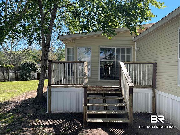 5th image of 16459 Pecan View Dr