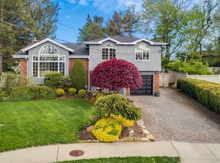 23 Kay St, Jericho, NY 11753