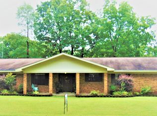 101 Hunters Ct, Crossett, AR 71635