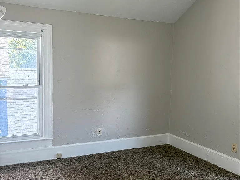 4 McCue Ave #UPPER — Photo 6