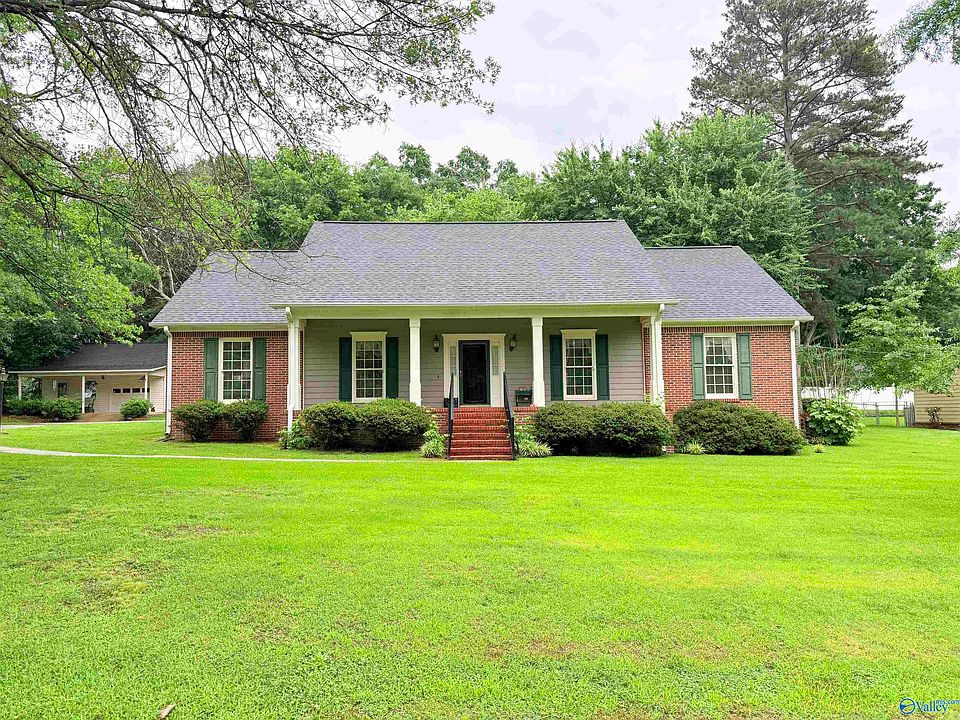 1st image of 1014 Crestwood Dr