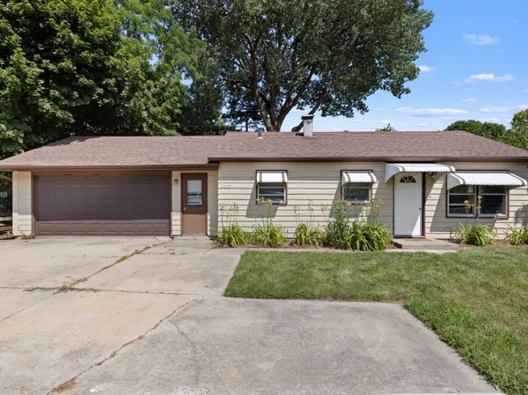 2117 N Alpine Rd, Rockford, IL 61107