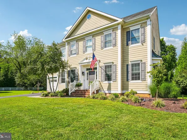 2902 Good Luck Ln, Annapolis, MD 21401