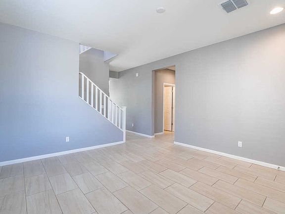 4th image of 7542 W Quail Track Dr