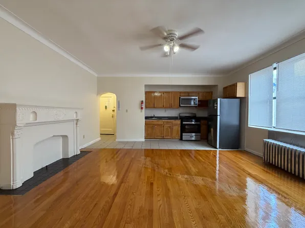 8915 144th St APT 1H, Jamaica, NY 11435